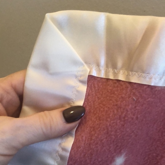 Vintage Pink Baby Blanket Puppy Dogs Satin Trim 21” x 21” - Picture 4 of 4